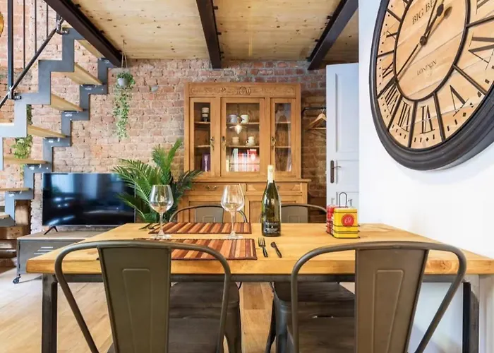 Delightful Loft A Few Steps From Isola Apartament